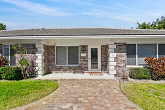 401 NE 10th Terrace in Boca Raton, FL - Building Photo - Building Photo