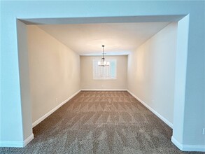 8549 Alberta Falls Ave in Las Vegas, NV - Building Photo - Building Photo