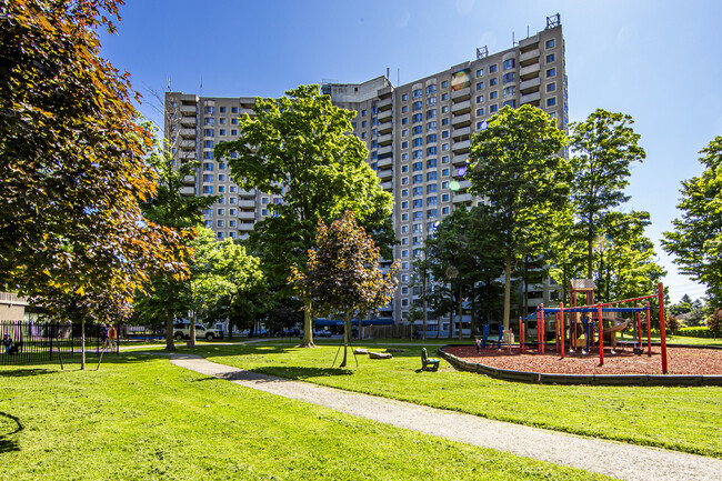 Forest Manor in Toronto, ON - Building Photo - Building Photo