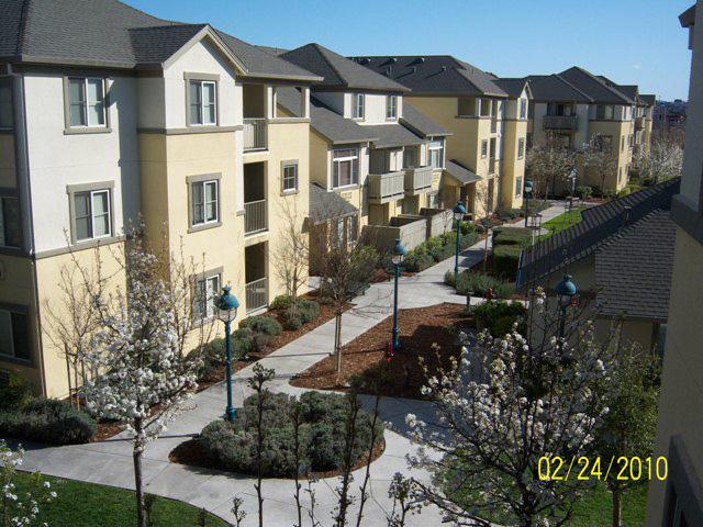 Sereno Village in Vallejo, CA - Building Photo