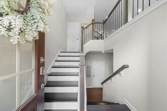 324 Commons Ave in Woodstock, GA - Building Photo - Building Photo