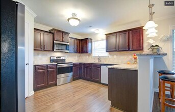 103 Rainwood Dr SW in Huntsville, AL - Building Photo - Building Photo