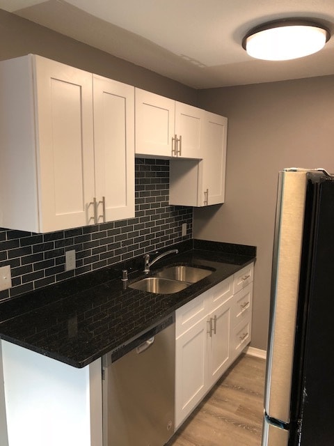 2446 Aldrich Ave S, Unit #301