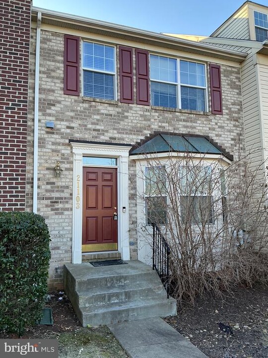 21103 Lake Spray Terrace in Germantown, MD - Building Photo