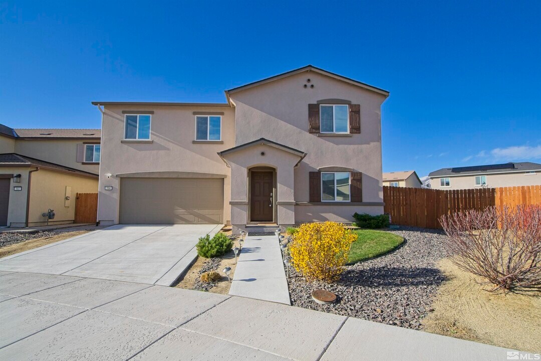 504 Eagle Blf Ct in Reno, NV - Building Photo