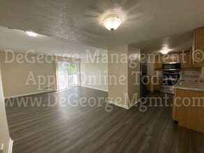 Pine Ridge Apartments in Rochester, NY - Foto de edificio - Building Photo