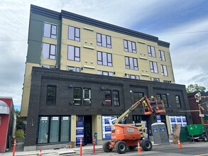 Chronicle in Seattle, WA - Building Photo - Building Photo