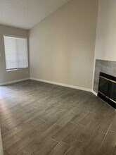 817 Quail Ln in Bakersfield, CA - Building Photo - Building Photo