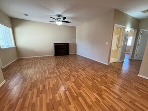 217 N Cherry St in Lennox, SD - Building Photo - Building Photo