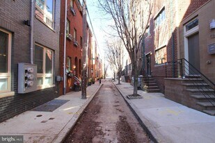 522 Montrose St in Philadelphia, PA - Building Photo