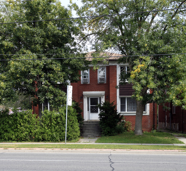 4103 Bathurst St in Toronto, ON - Building Photo - Primary Photo