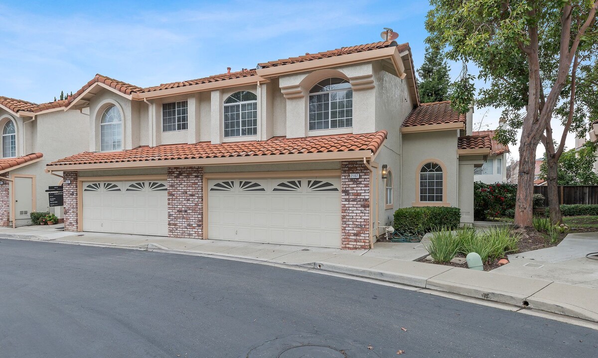 2107 Ornellas Dr in Milpitas, CA - Building Photo