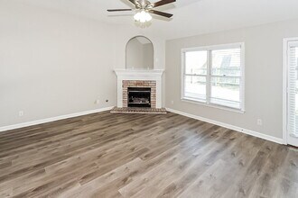 1960 Chimneyrock Blvd E in Cordova, TN - Building Photo - Building Photo