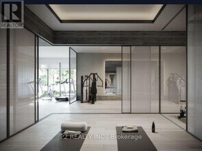 2 Forest Hill Rd in Toronto, ON - Building Photo - Building Photo