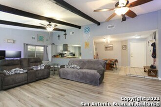 6510 Ridge Creek Dr in San Antonio, TX - Building Photo - Building Photo