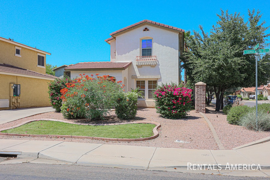 1874 E Loma Vista St in Gilbert, AZ - Building Photo