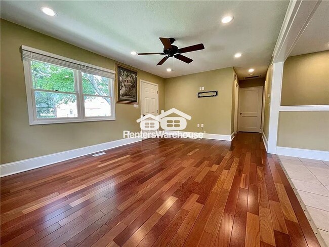 5810 Francis Ave in Des Moines, IA - Building Photo - Building Photo