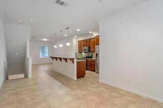 904 Alegre Pl in San Jose, CA - Building Photo - Building Photo