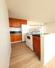 1060 Kamehameha Hwy in Pearl City, HI - Building Photo - Building Photo