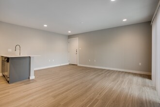 3328 Cedarplaza Ln in Dallas, TX - Building Photo - Building Photo