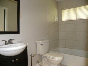 983 Poplar Leaf Rd in Collierville, TN - Building Photo - Building Photo