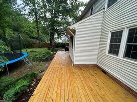 2584 Piney Bark Dr in Virginia Beach, VA - Building Photo