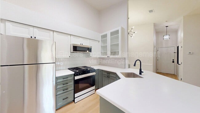 13810 Sutton Park Dr N in Jacksonville, FL - Building Photo - Building Photo