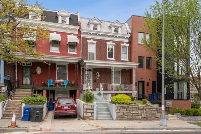 3805 New Hampshire Ave NW, Unit #2 in Washington, DC - Foto de edificio - Building Photo