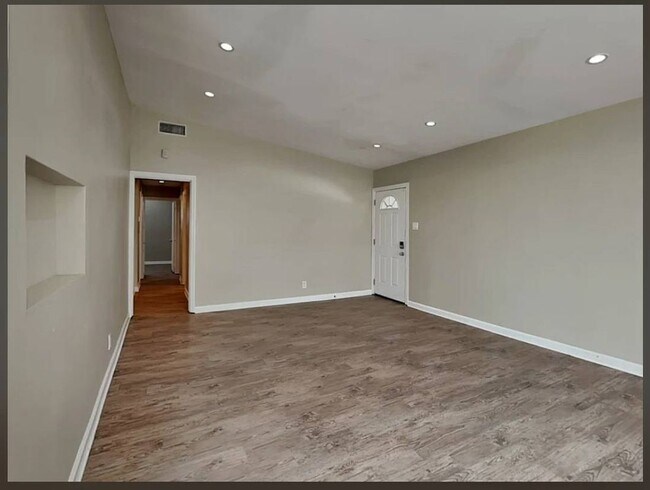 13257 E Ave W 2 in Pearblossom, CA - Building Photo - Building Photo