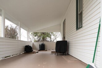 726 Hestor Dr in Pittsburgh, PA - Building Photo - Building Photo