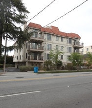 1226 El Camino Real in Burlingame, CA - Foto de edificio - Building Photo