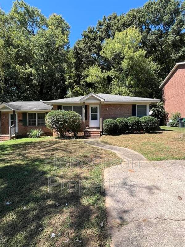 property at 4811 Malibu Dr