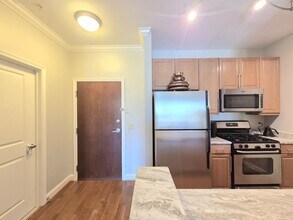 11770 Sunrise Valley Dr in Reston, VA - Building Photo - Building Photo