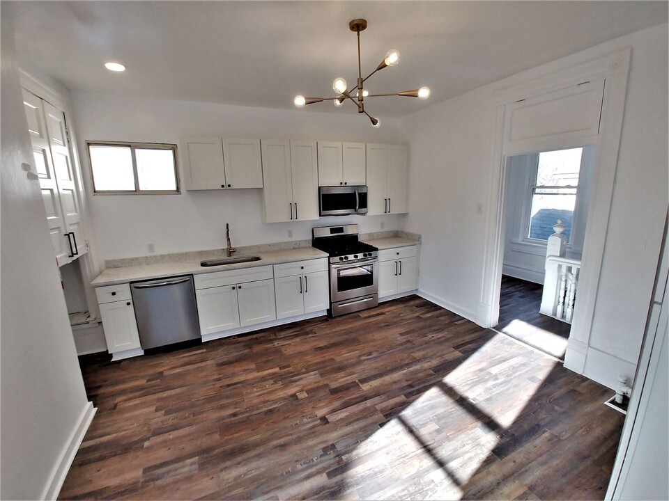 224 Walter St in Pittsburgh, PA - Building Photo