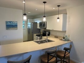 43 Polohina Ln in Lahaina, HI - Building Photo