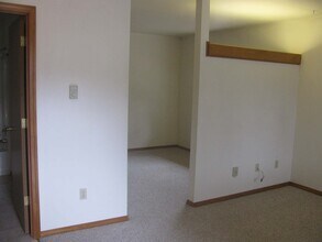 3335 Northwest Ave-Unit -3335-4 in Bellingham, WA - Building Photo - Building Photo