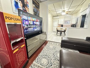 2426 S 19th St in Philadelphia, PA - Building Photo - Building Photo