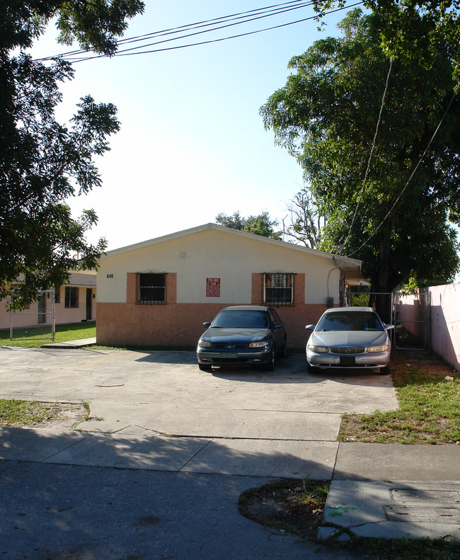 640 NW 65th St in Miami, FL - Building Photo - Building Photo