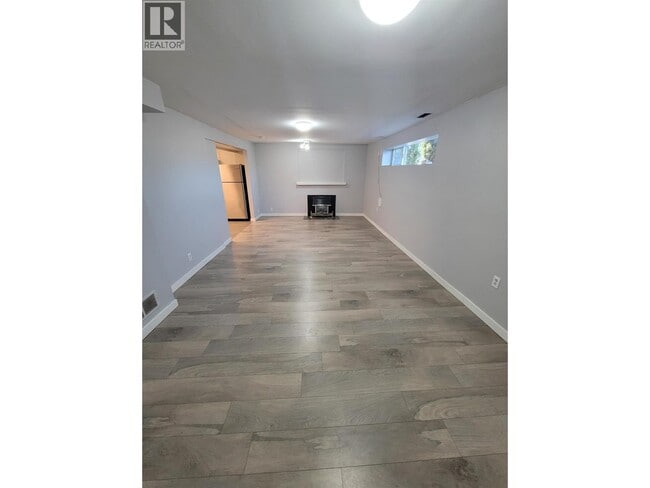 property at 2621 Gale Ave