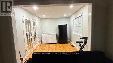 407 Westforest Trail in Kitchener, ON - Building Photo - Building Photo