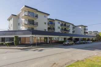 3036 Flint St in Port Coquitlam, BC - Building Photo - Building Photo