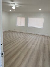 1216 S 7th St in Las Vegas, NV - Foto de edificio - Building Photo