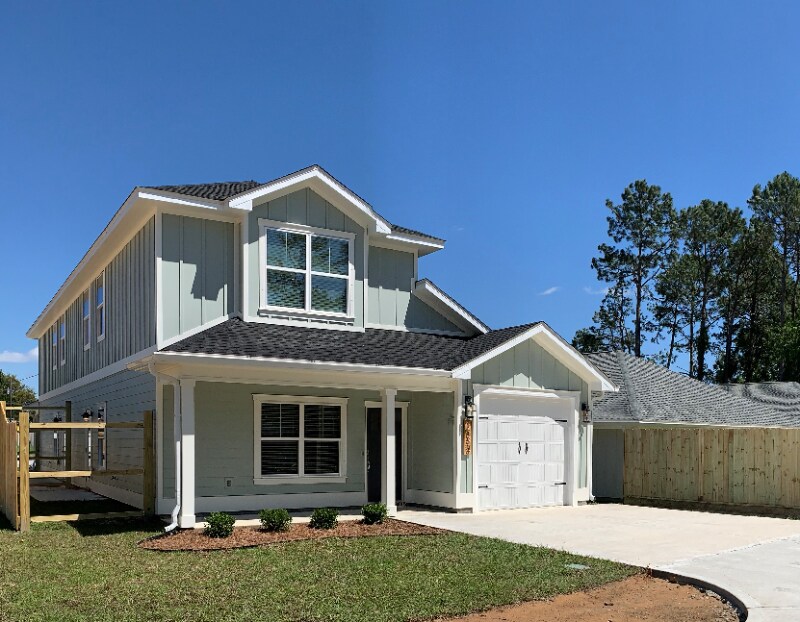 1893 Presidio St in Navarre, FL - Building Photo