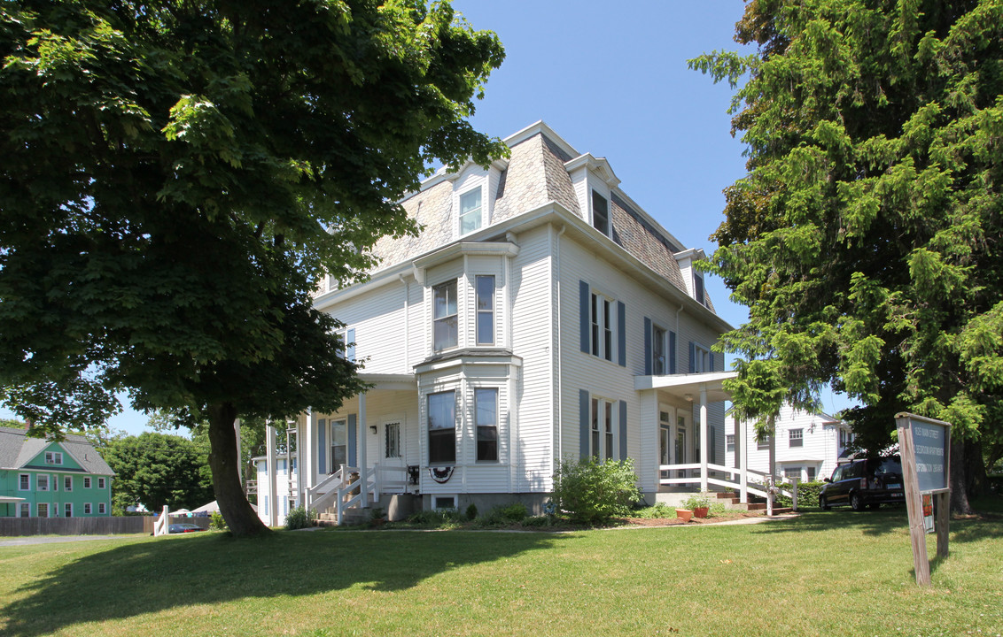 1625 Main St in East Hartford, CT - Building Photo