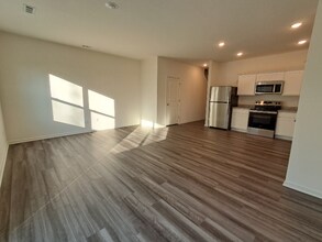 2111 Trailside Dr in Durham, NC - Foto de edificio - Building Photo