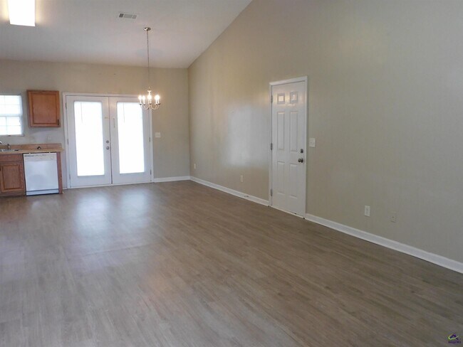 5 Joseph Rullo St in Hawkinsville, GA - Building Photo - Building Photo