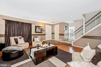 19033 Lark Song Terrace in Germantown, MD - Building Photo - Building Photo