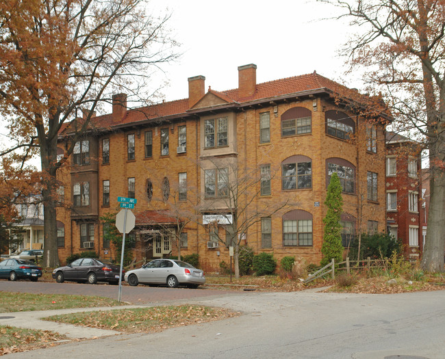 830-832 9th St in Huntington, WV - Building Photo - Building Photo