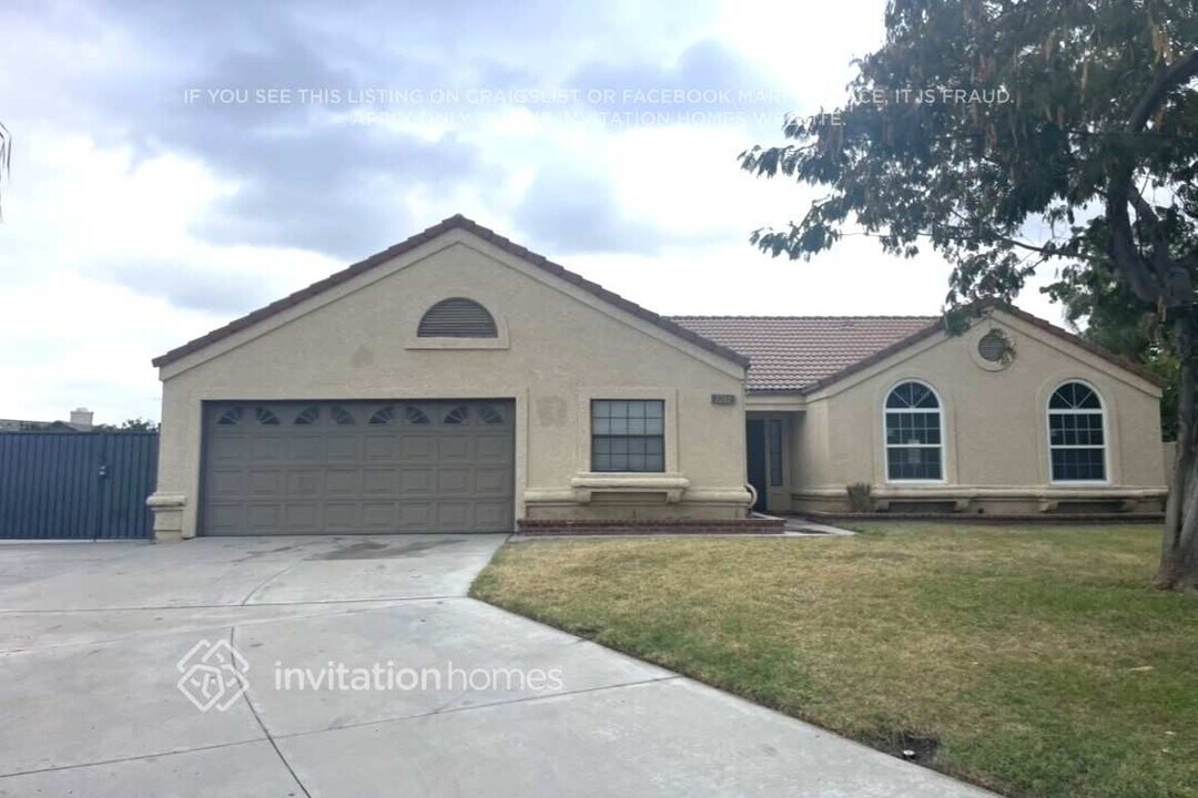 1291 Wildflower St in Rialto, CA - Building Photo