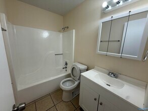 4902 Cotton Row NW in Huntsville, AL - Building Photo - Building Photo